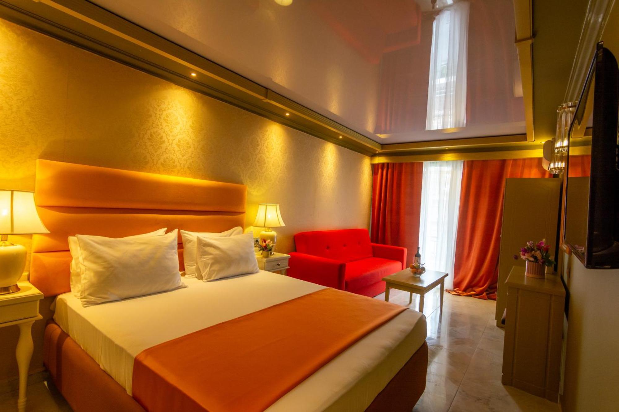 Hotel Craiova By Phoenicia Blue View Olimp Zimmer foto